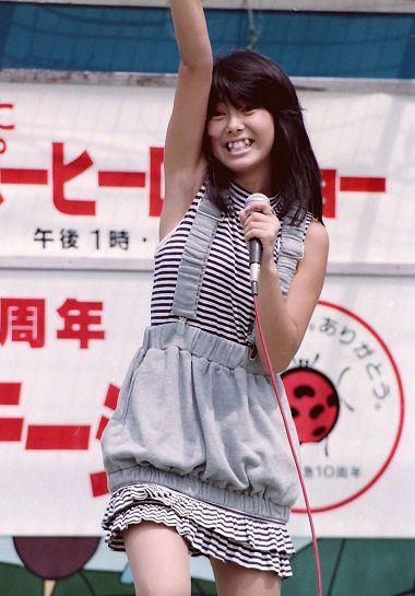 Foto de Miyoko Yoshimoto (芳本美代子)