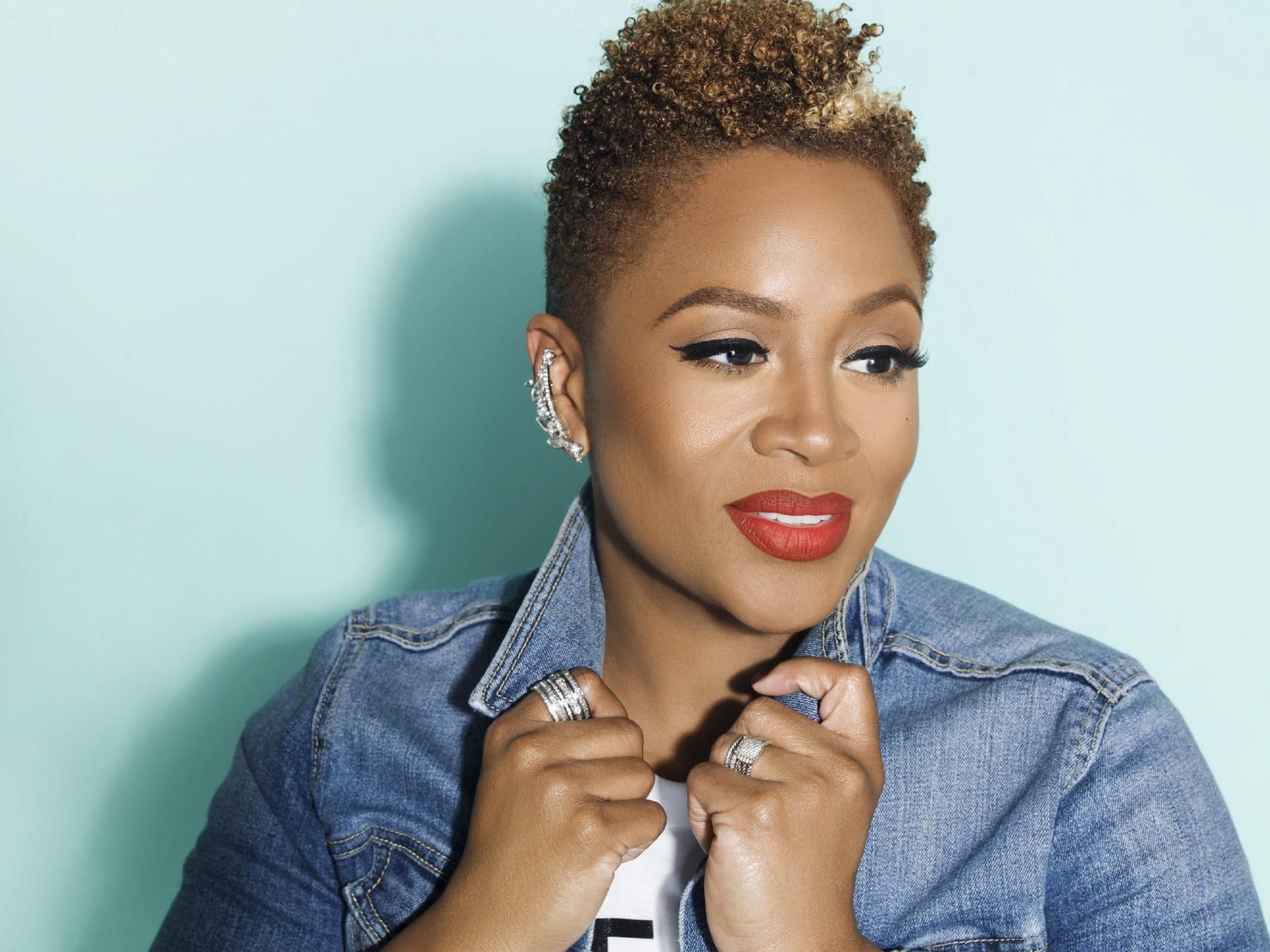 Photo of Avery Sunshine