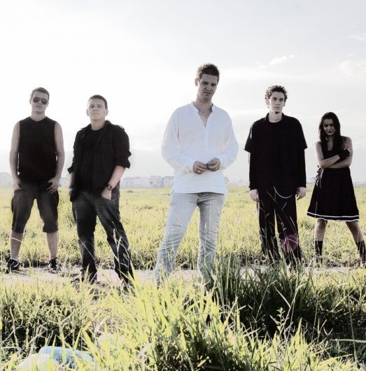 Foto de Under The Light