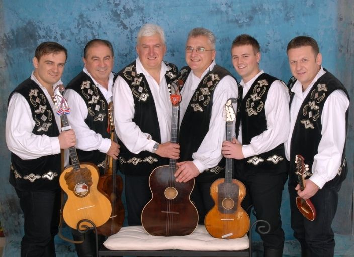 Foto de Bosutski Becari