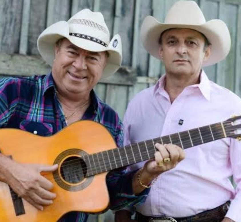 Foto de Alcino Alves e Havaí