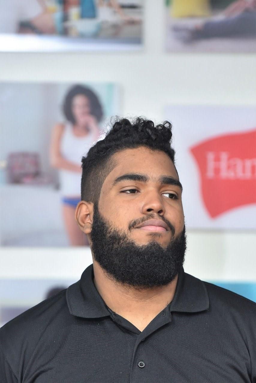 Photo of Nelson Hosting