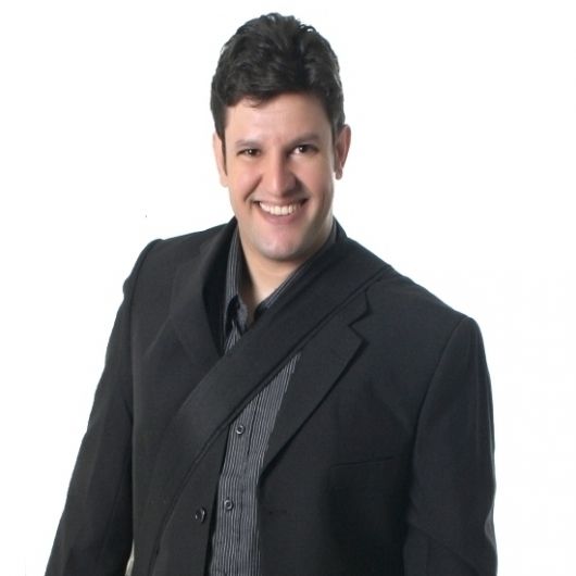 Photo of Compositor César Aranda