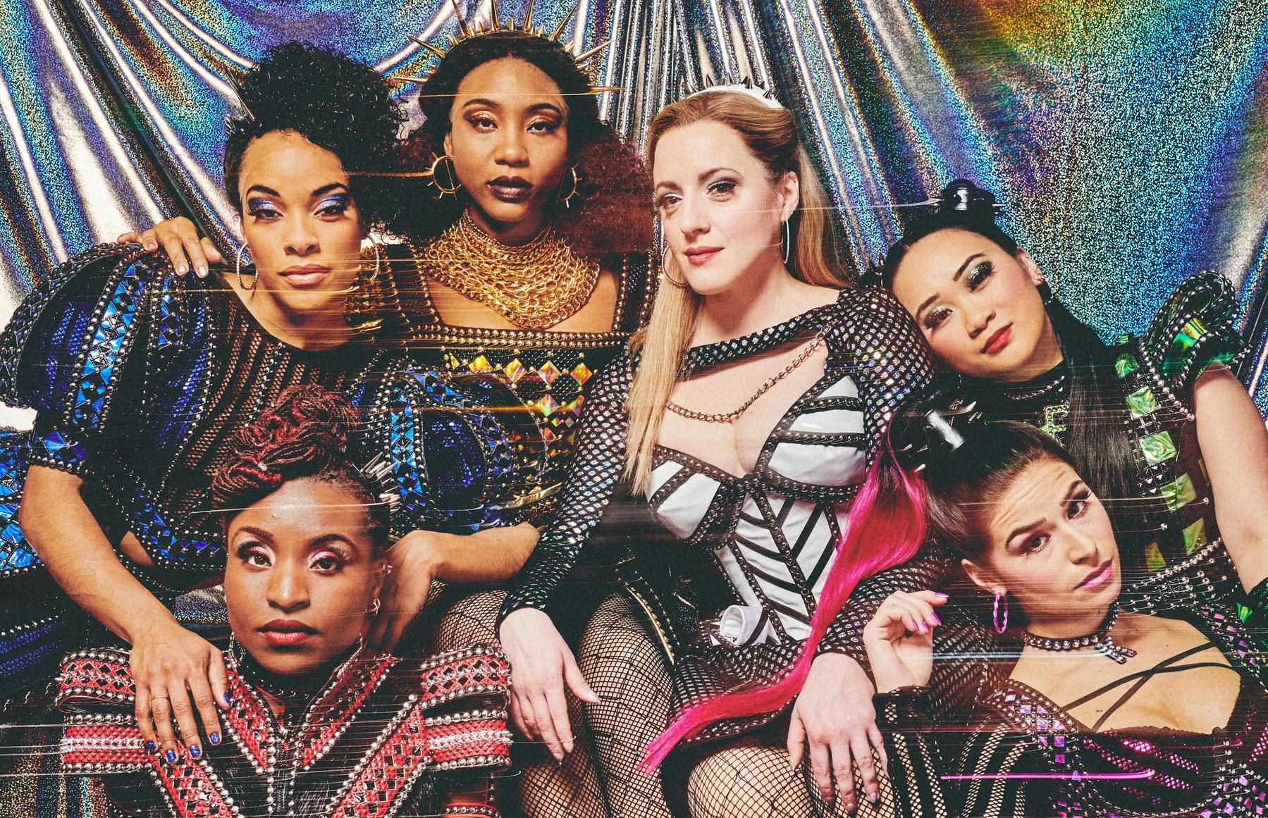 Foto de SIX: The Musical