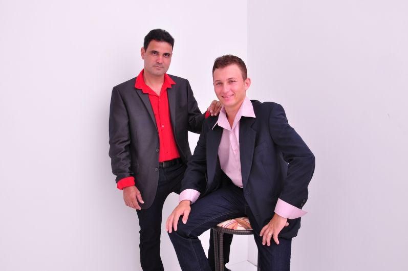 Foto de Adelson e Adones