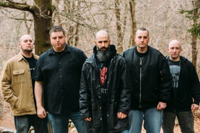 Foto de Grey Skies Fallen