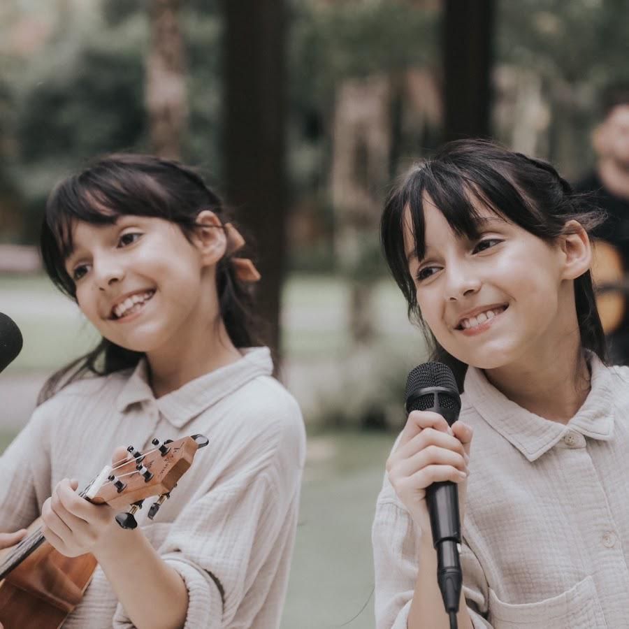 Foto de Amanda e Ana Laura - Gêmeas Wolfart