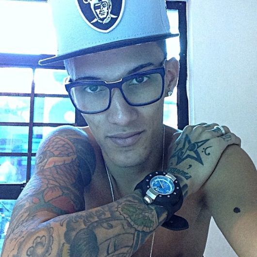 Foto de MC Léo da Baixada