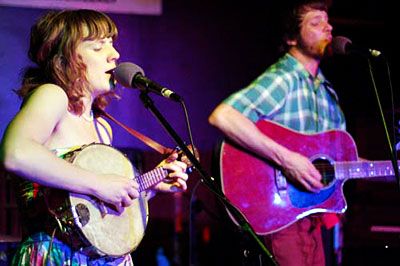 Foto de Arrah And The Ferns