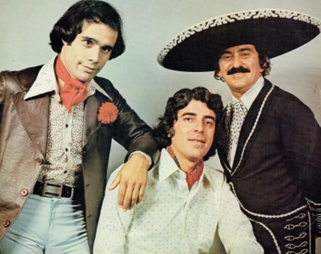 Foto de Catuí, Catuê e Celinho