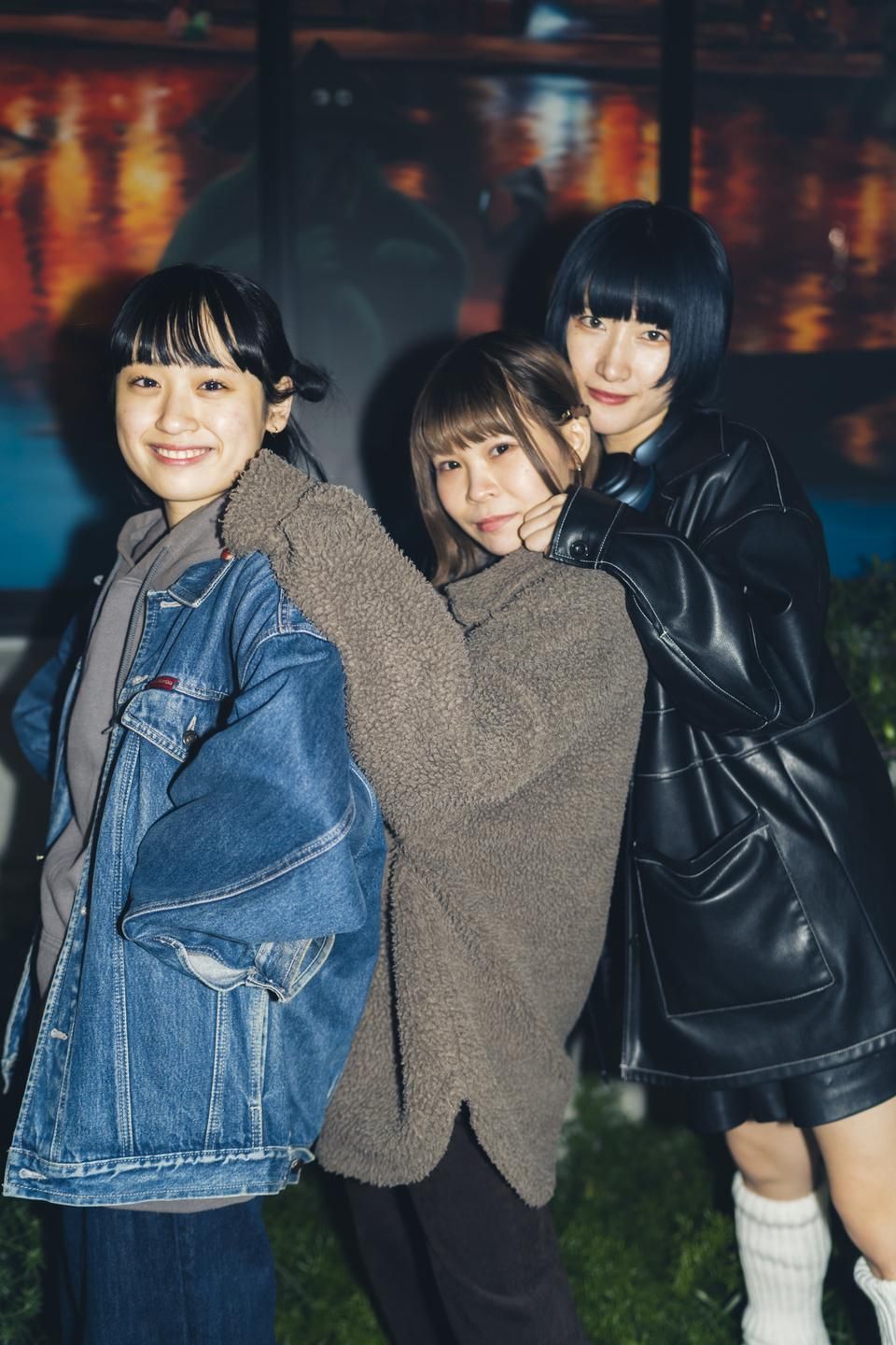 Photo of Saba Sister