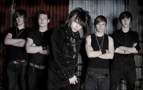 Foto de The Dead Lay Waiting