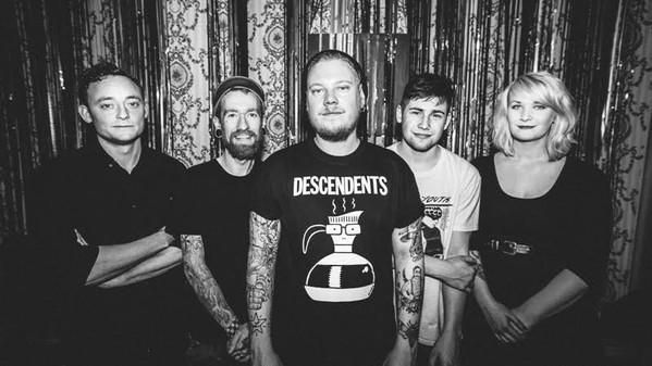 Foto de Ducking Punches