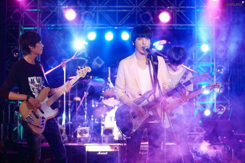 Photo of Heartstrings (K-Drama)
