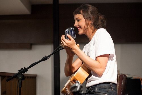 Photo of Mallu Magalhães