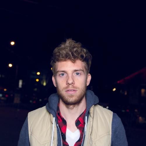 Photo of Andrew Belle