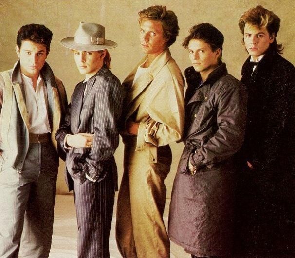 Artista do gênero Tecnopop