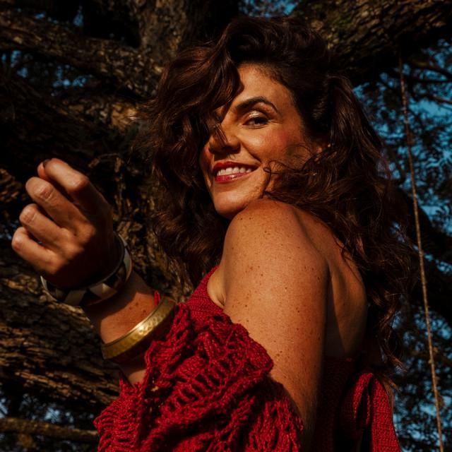 Photo of Mariana Aydar