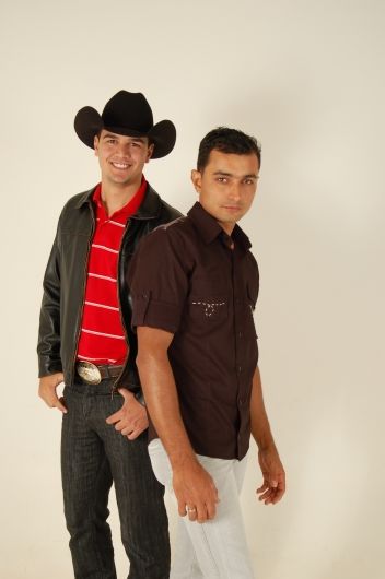 Foto de Renan e Alessandro