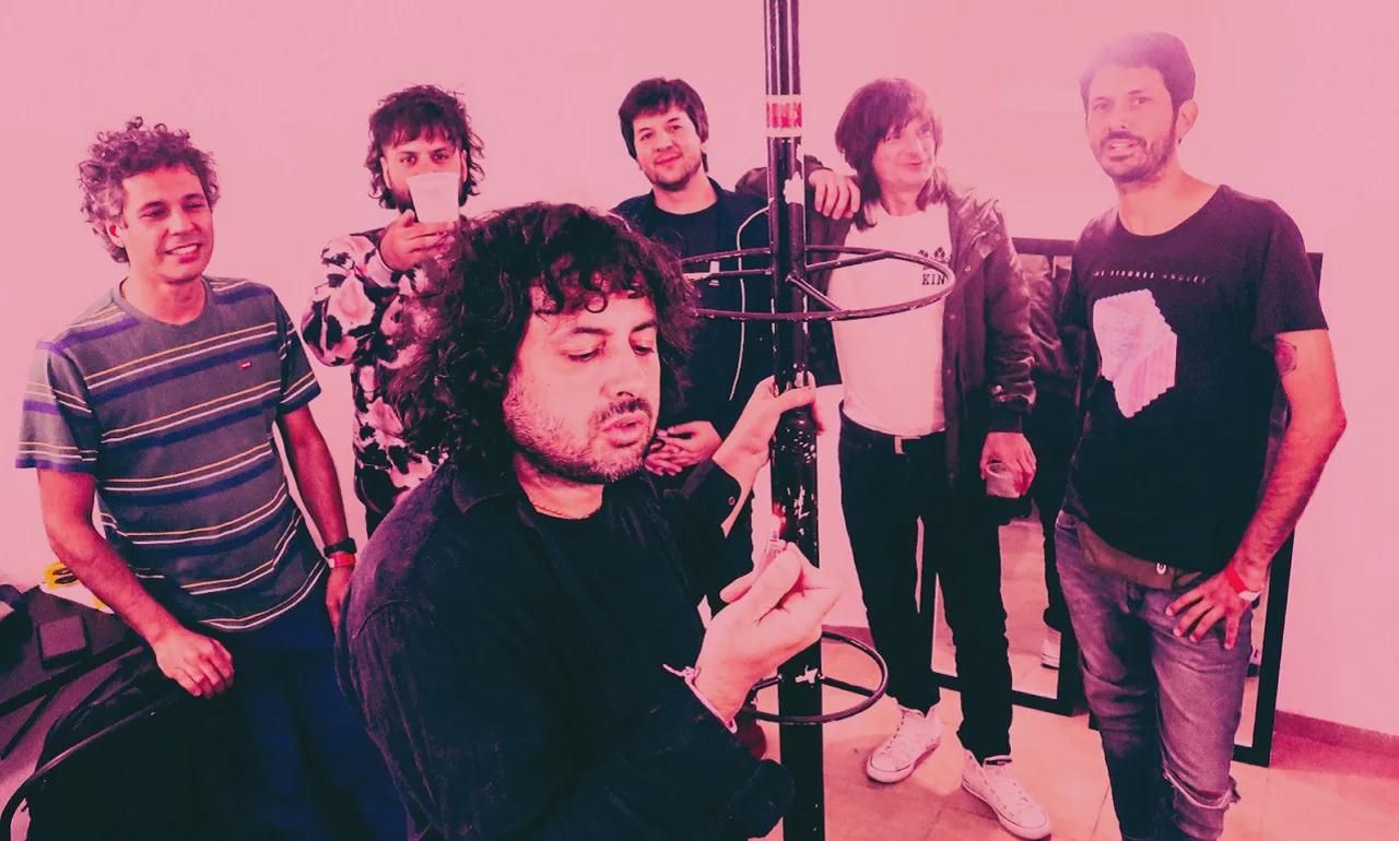 Foto de Hojas por el Barrio