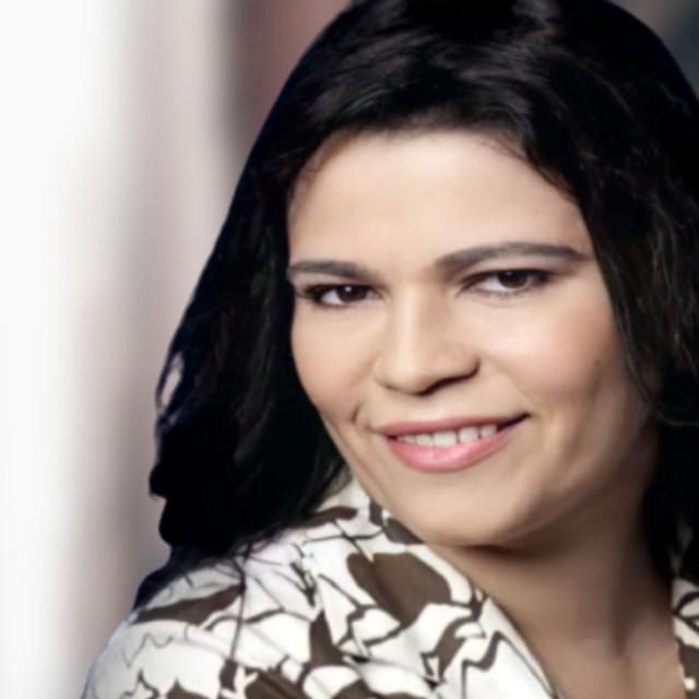 Photo of Sheila Oliveira