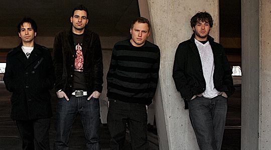 Foto de Bury The Bully