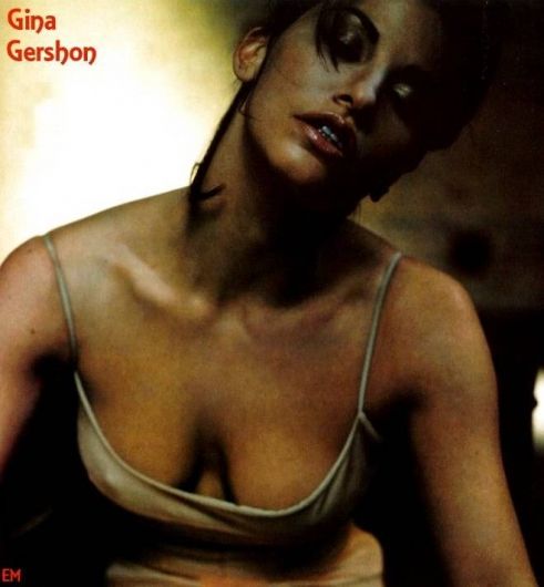 Photo of Gina Gershon