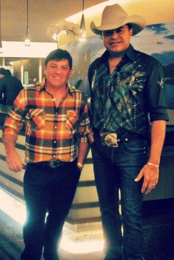 Foto de Felipe e Falcão