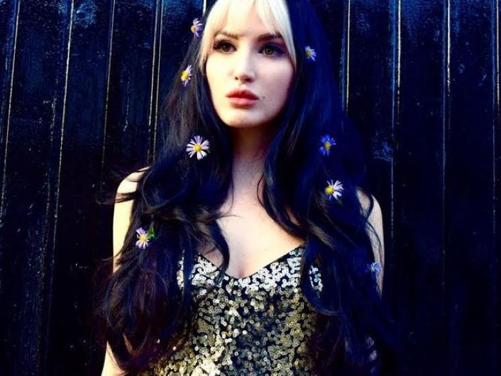 Photo of Chløë Black