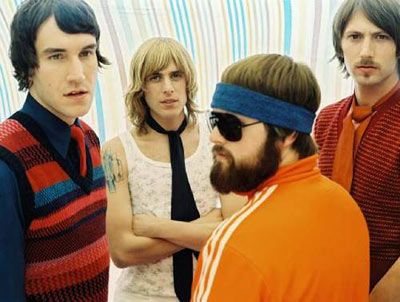 Foto de Under The Influence of Giants