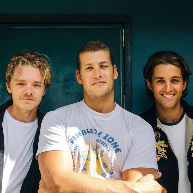 Foto de Sons Of The East