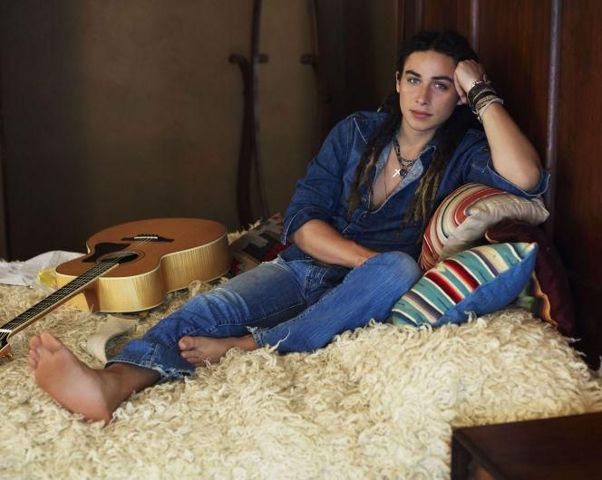 Photo of Jason Castro