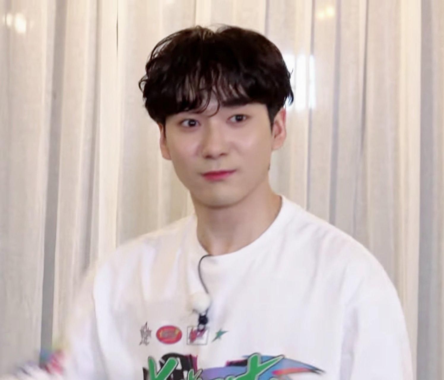 Foto de Aaron (NU'EST)