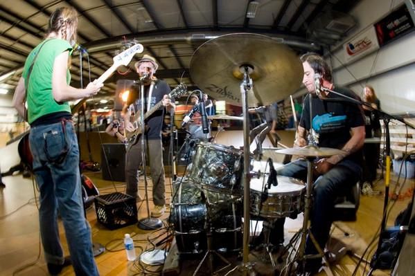 Foto de This Bike Is A Pipe Bomb