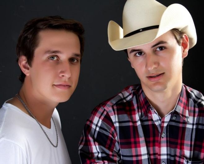 Foto de Augusto César e Leandro