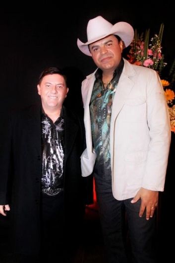 Foto de Felipe e Falcão