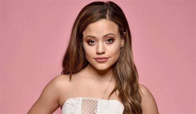 Foto de Sarah Jeffery