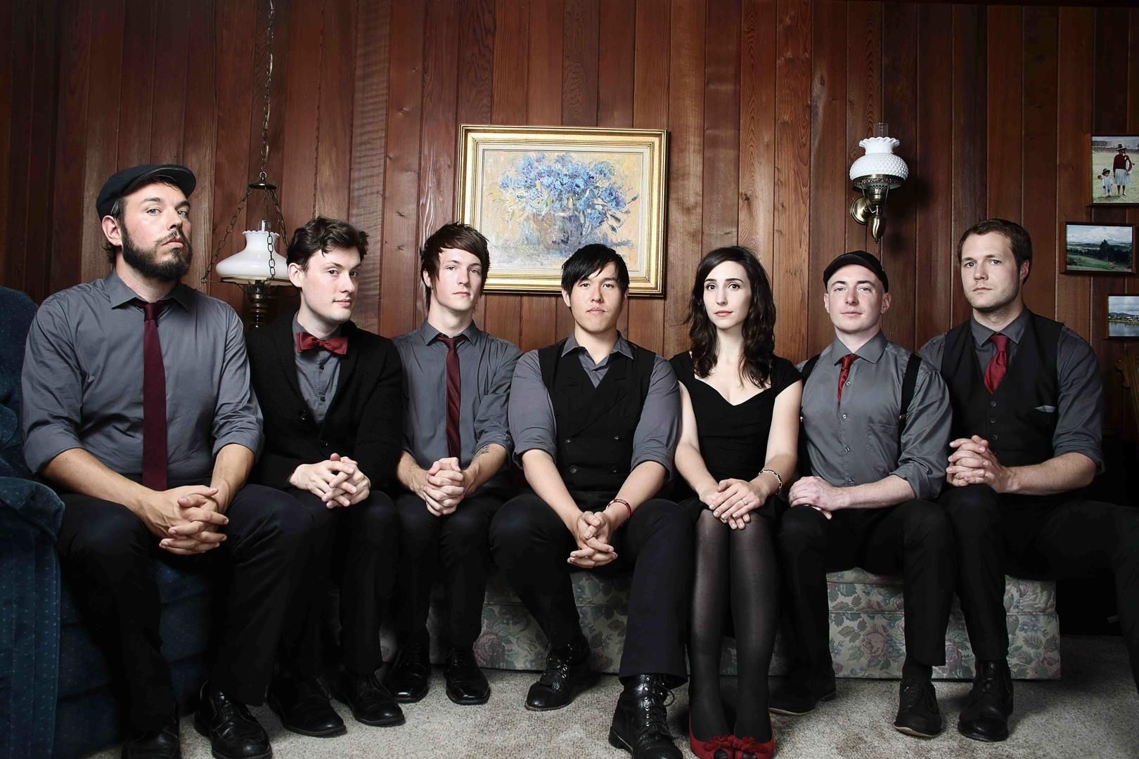 Photo of The Family Crest