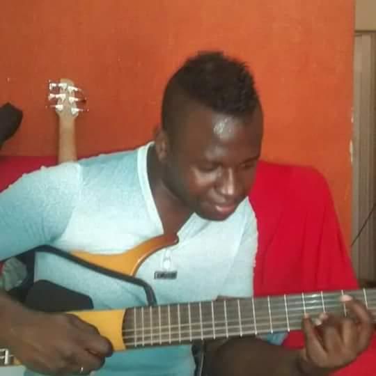 Foto de Thie Barbosa