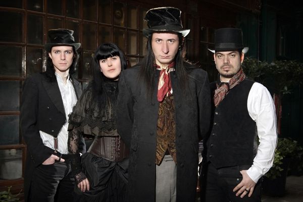 Foto de Red Sun Revival