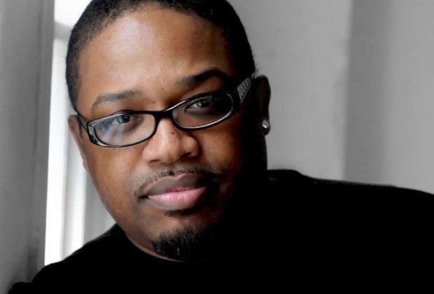 Photo of Dave Hollister