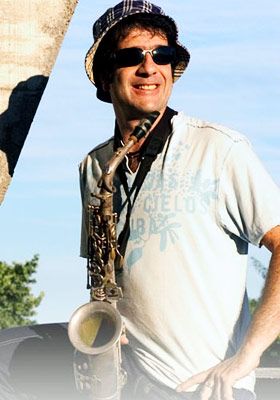 Foto de George Israel