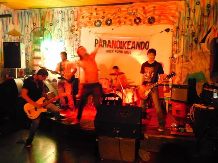 Foto de Paranoikeando