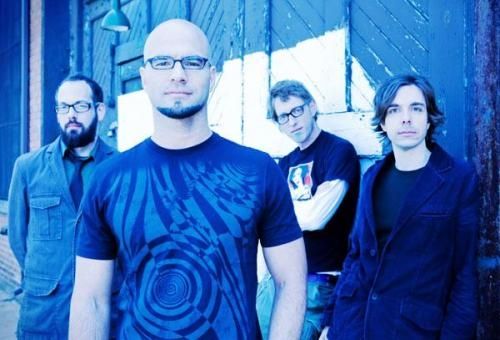 Foto de Ten Shekel Shirt