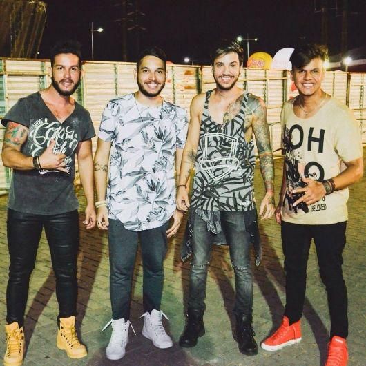 Foto de Grupo Long Neck