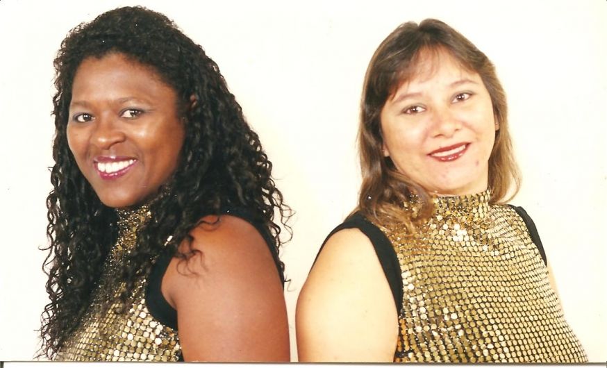 Foto de Rayén e Raianny