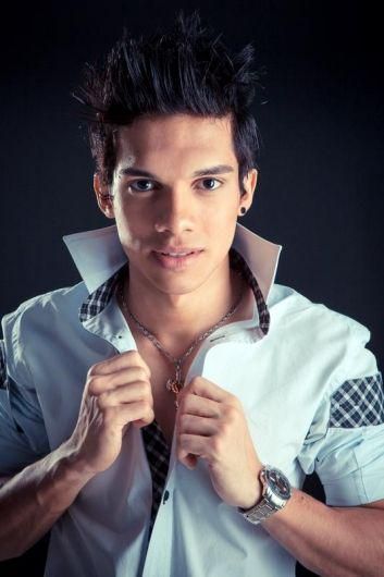 Foto de Theyllon Reis