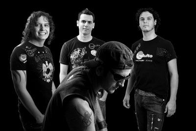 Foto de Quatro Fatos