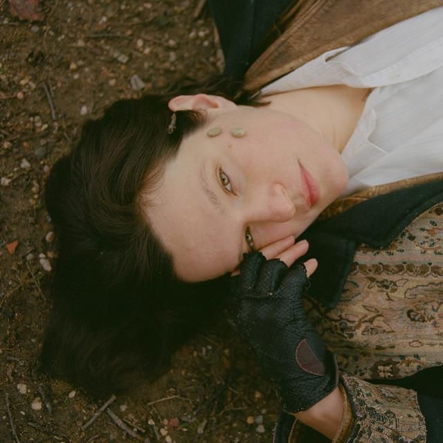 Foto de Adrianne Lenker