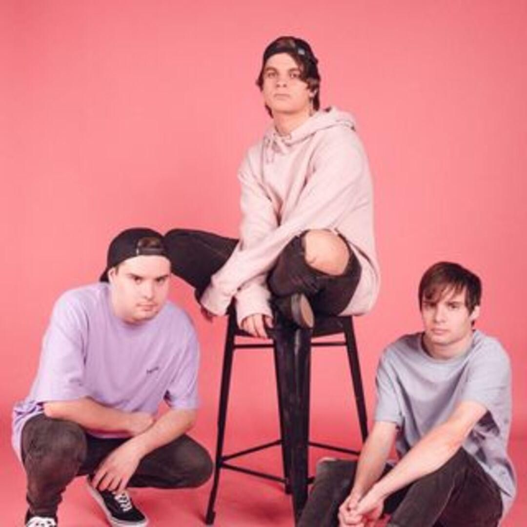 Foto de 6 Acre Earth